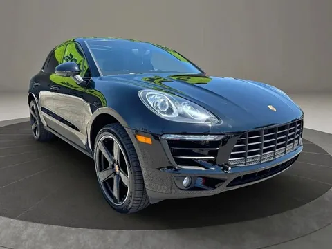 2016 Porsche Macan Sport