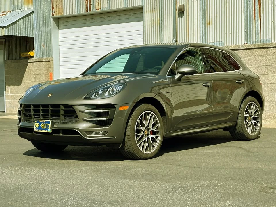2016 Porsche Macan Turbo - Image 4 of 19