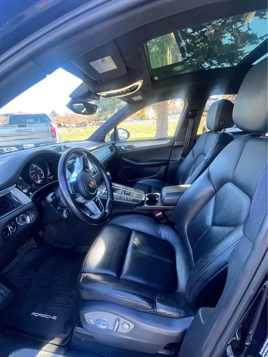 2016 Porsche Macan Turbo - Image 9 of 15
