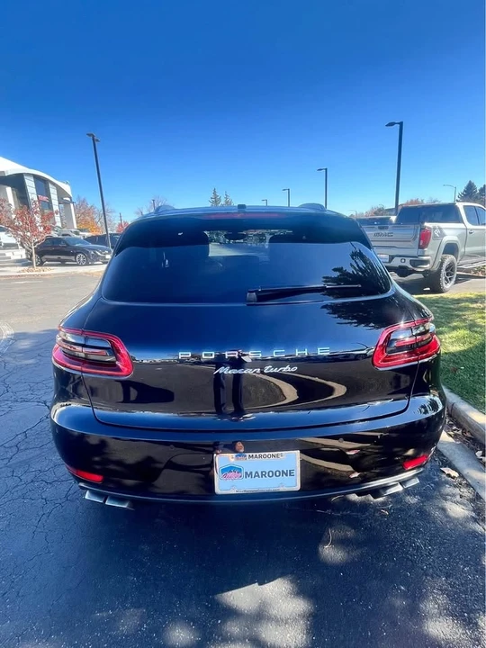 2016 Porsche Macan Turbo - Image 4 of 15