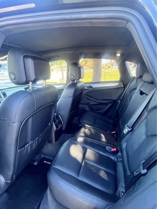 2016 Porsche Macan Turbo - Image 8 of 15