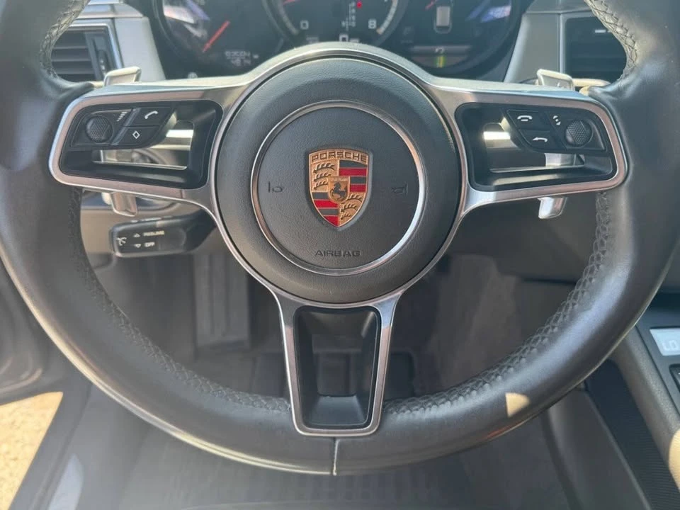 2016 Porsche Macan Turbo - Image 12 of 19