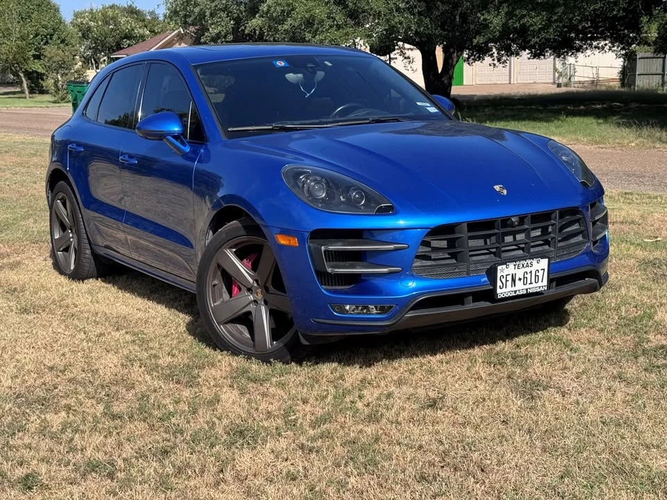 2016 Porsche Macan Turbo - Image 2 of 7
