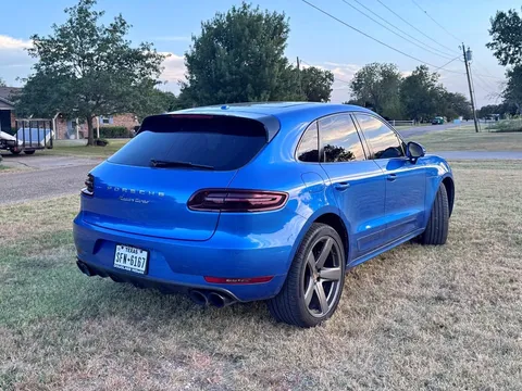 2016 Porsche Macan Turbo