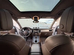 2016 Porsche Macan Turbo - Image 7 of 7