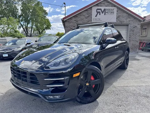 2016 Porsche Macan Turbo