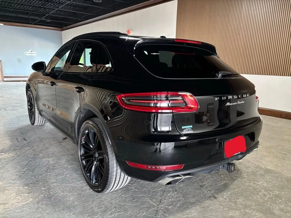 2016 Porsche Macan Turbo - Image 3 of 20