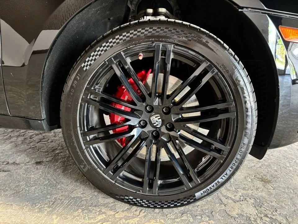 2016 Porsche Macan Turbo - Image 20 of 20