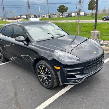 2016 Porsche Macan Turbo