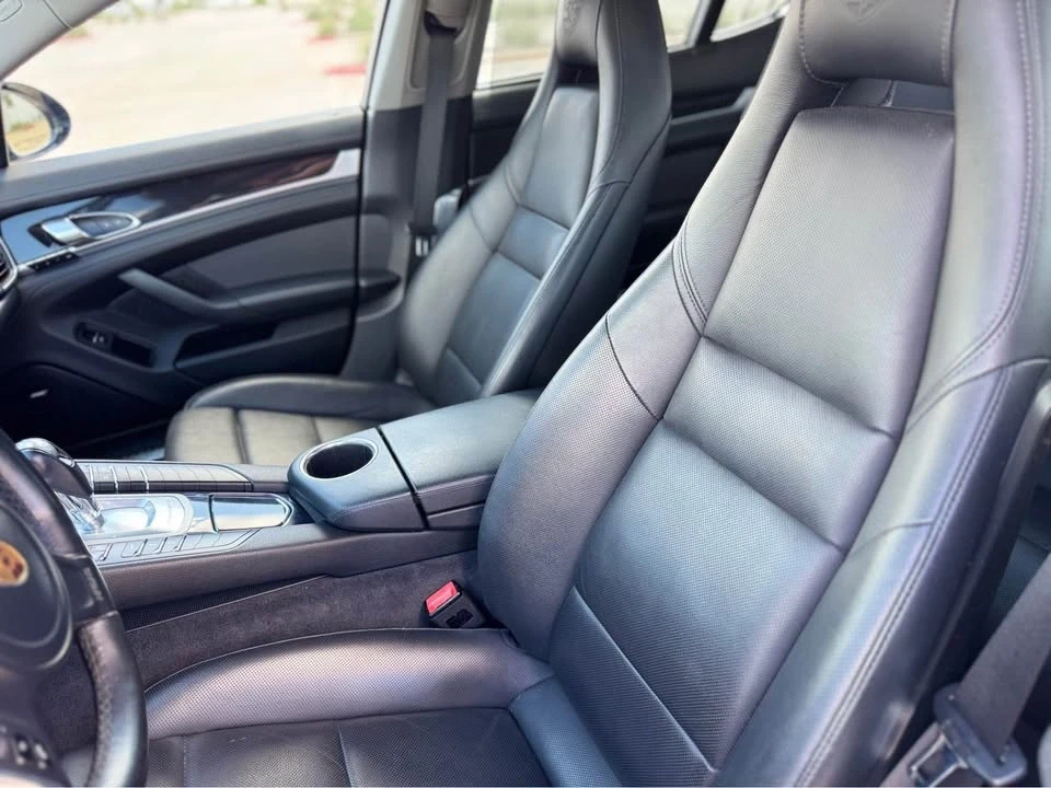 2016 Porsche 970 Panamera - Image 9 of 10