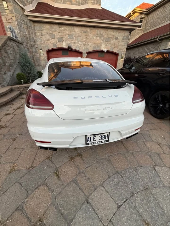2016 Porsche 970 Panamera - Image 17 of 20