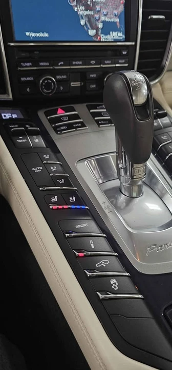 2016 Porsche 970 Panamera - Image 13 of 20