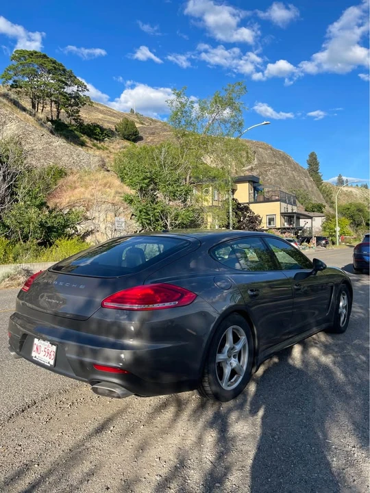 2016 Porsche 970 Panamera - Image 6 of 8