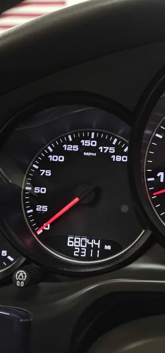2016 Porsche 970 Panamera - Image 9 of 20