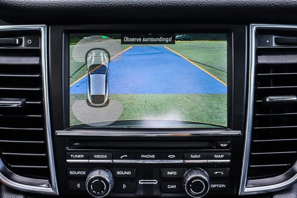 2016 Porsche 970 Panamera - Image 9 of 20