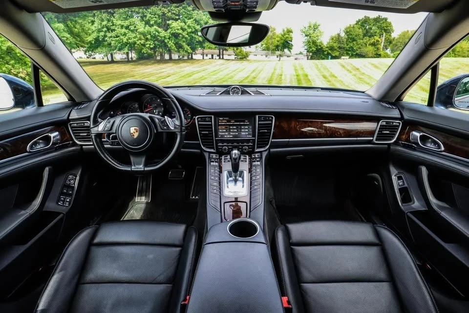 2016 Porsche 970 Panamera - Image 2 of 20