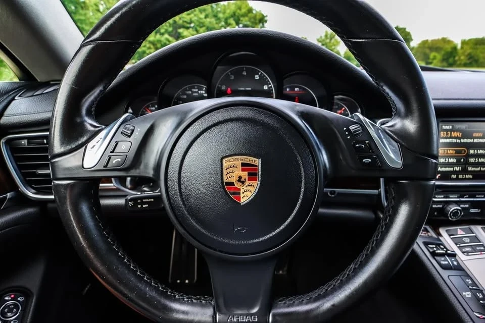 2016 Porsche 970 Panamera - Image 14 of 20
