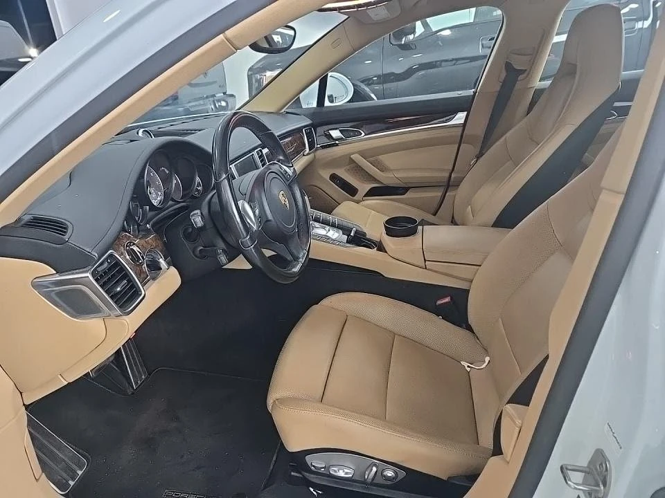 2016 Porsche 970 Panamera - Image 14 of 16