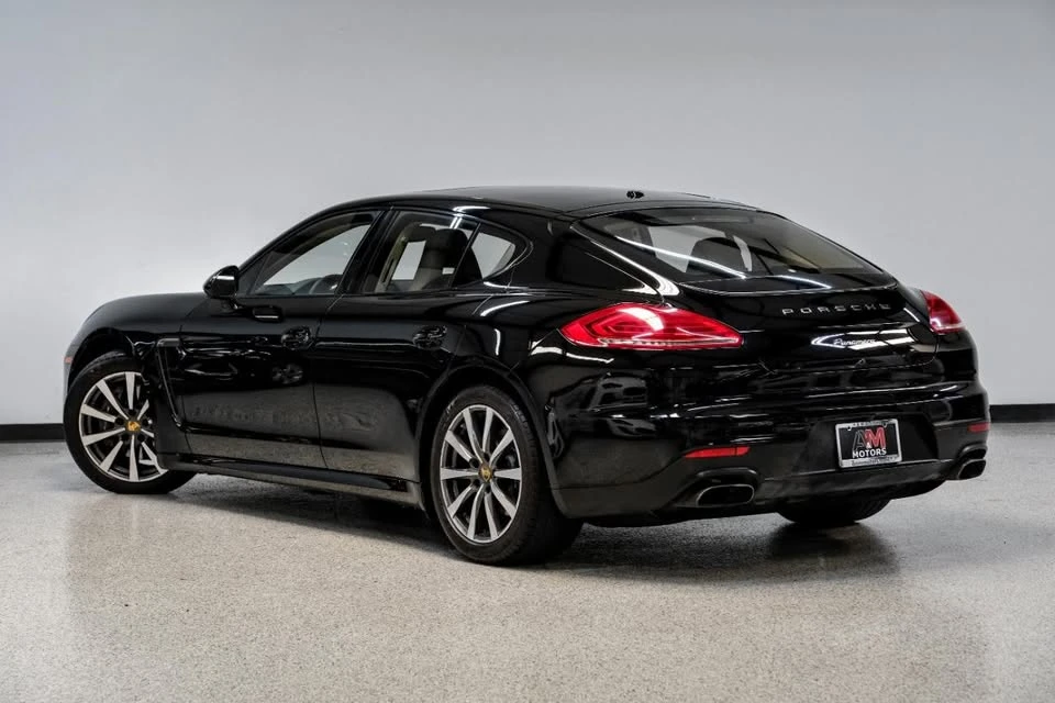 2016 Porsche 970 Panamera - Image 10 of 19