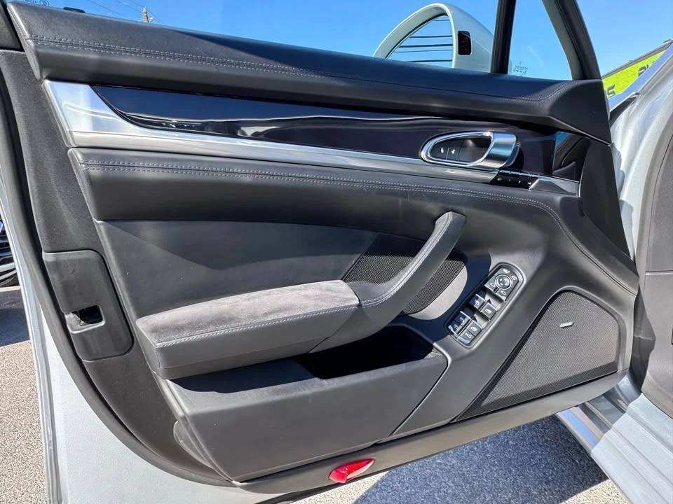 2016 Porsche 970 Panamera - Image 12 of 20