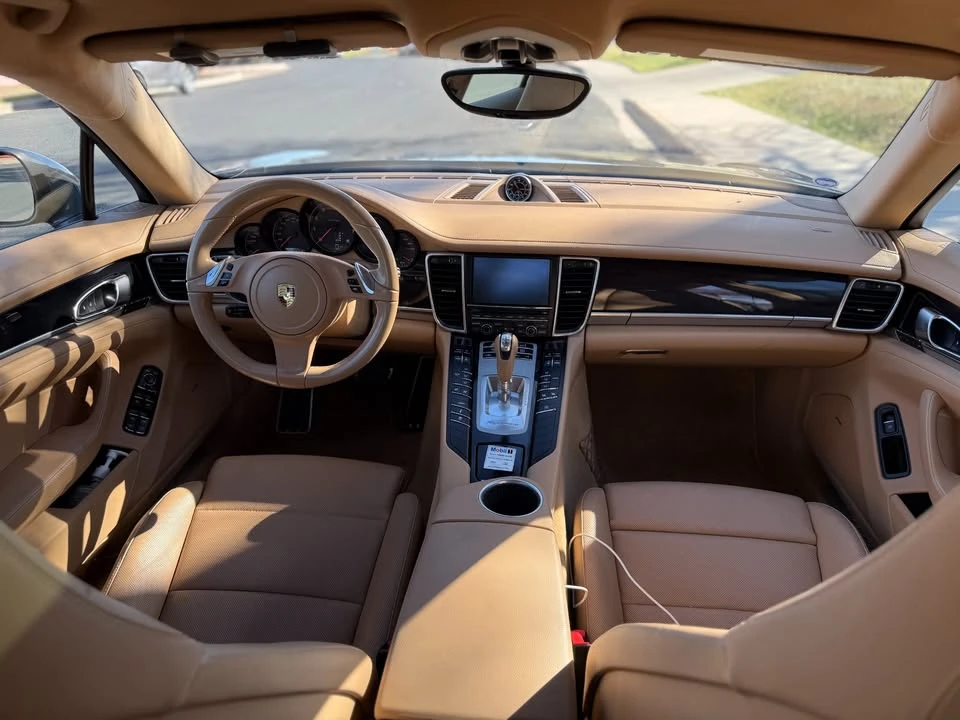 2016 Porsche 970 Panamera - Image 12 of 14