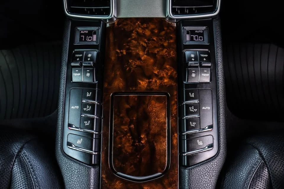 2016 Porsche 970 Panamera - Image 11 of 20