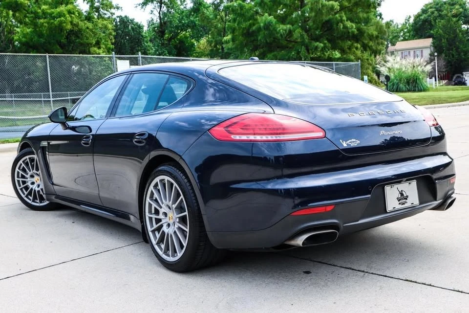 2016 Porsche 970 Panamera - Image 15 of 20