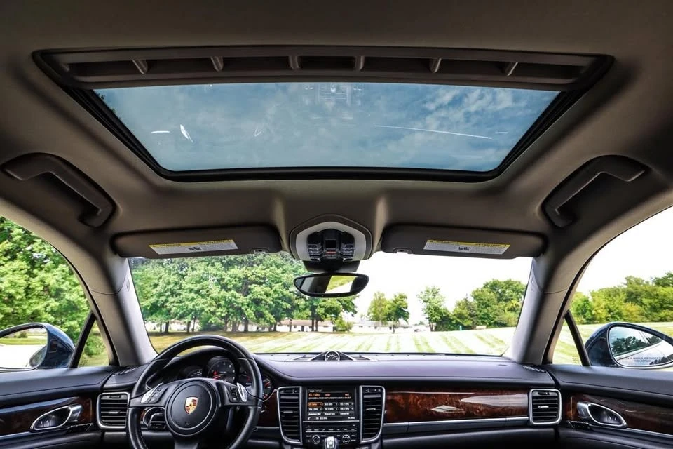 2016 Porsche 970 Panamera - Image 6 of 20