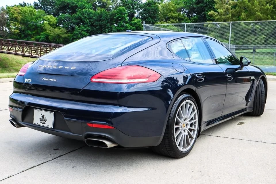 2016 Porsche 970 Panamera - Image 16 of 20