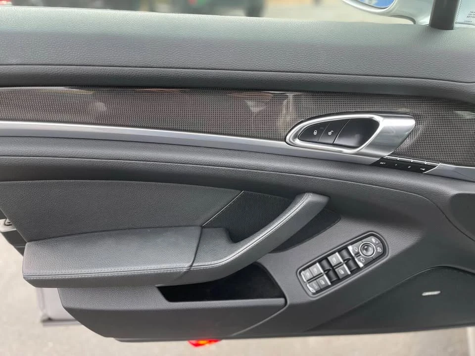 2016 Porsche 970 Panamera - Image 11 of 20