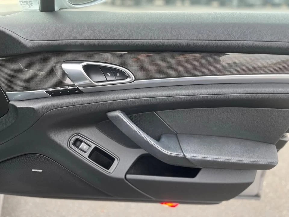 2016 Porsche 970 Panamera - Image 12 of 20