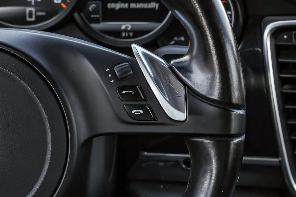 2016 Porsche 970 Panamera - Image 18 of 19