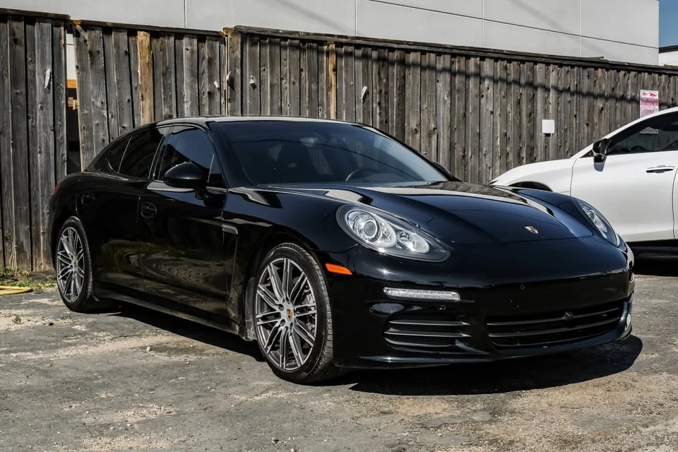 2016 Porsche 970 Panamera - Image 8 of 19