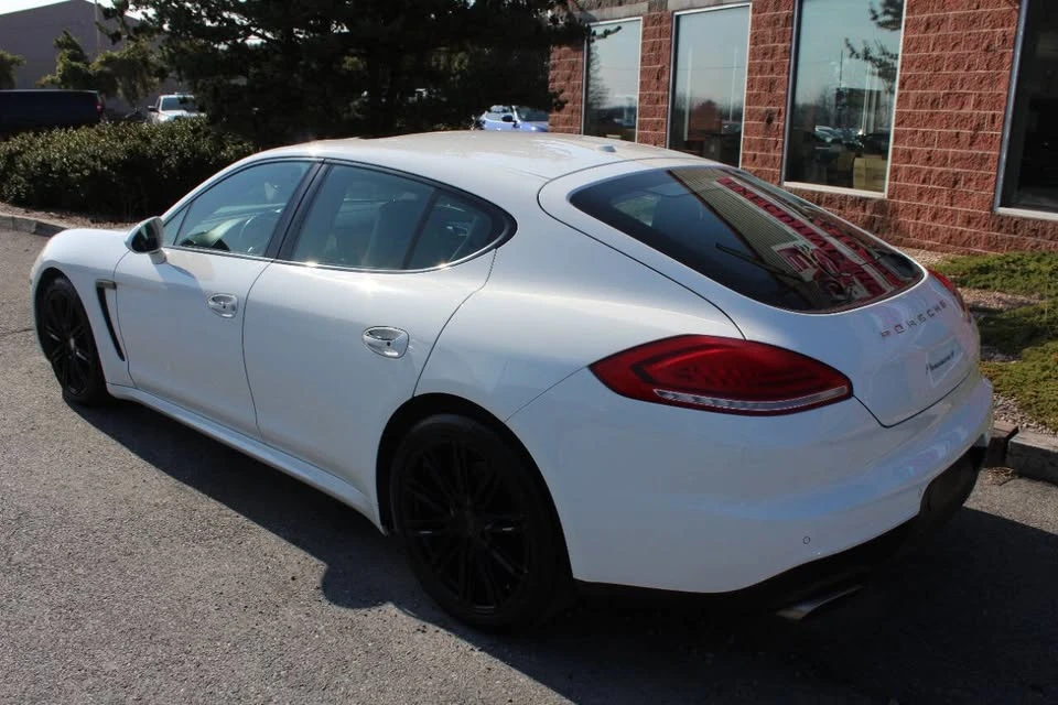 2016 Porsche 970 Panamera - Image 8 of 20