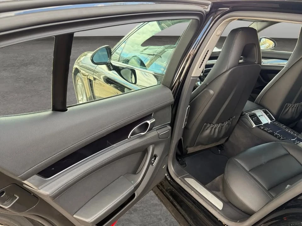 2016 Porsche 970 Panamera - Image 11 of 19
