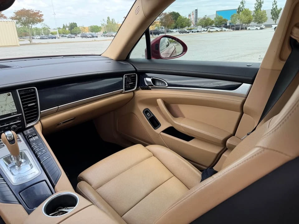 2016 Porsche 970 Panamera - Image 10 of 20