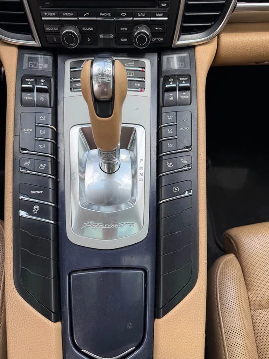 2016 Porsche 970 Panamera - Image 18 of 20