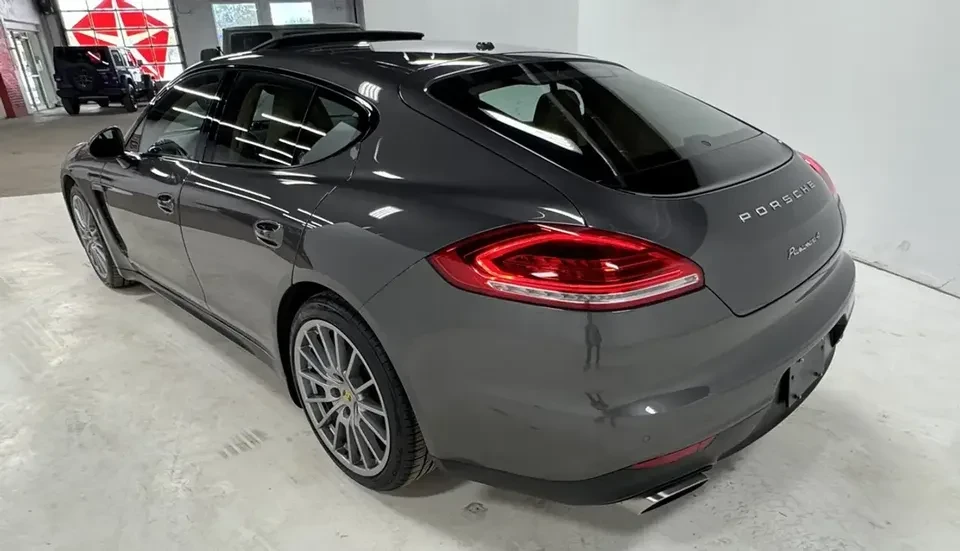 2016 Porsche 970 Panamera - Image 7 of 20