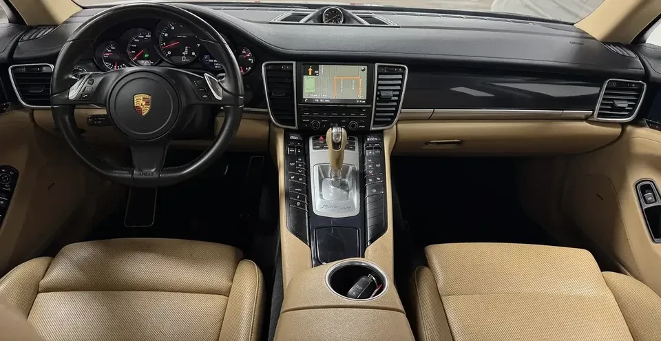 2016 Porsche 970 Panamera - Image 15 of 20