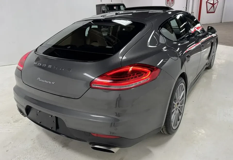 2016 Porsche 970 Panamera - Image 10 of 20