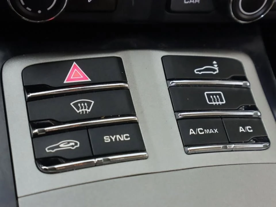 2016 Porsche 970 Panamera - Image 18 of 20