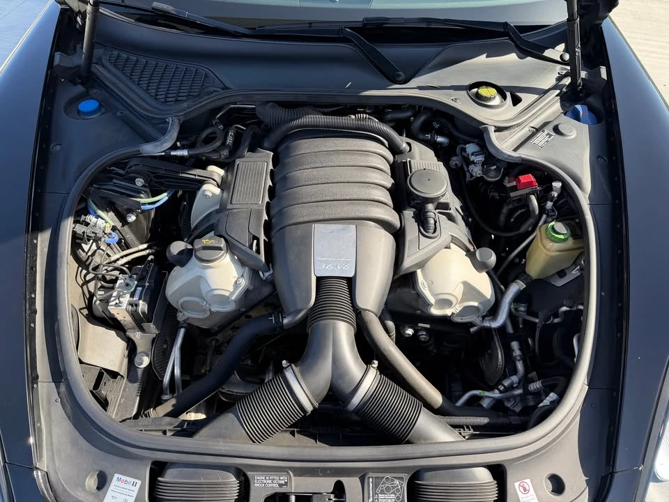 2016 Porsche 970 Panamera - Image 17 of 20
