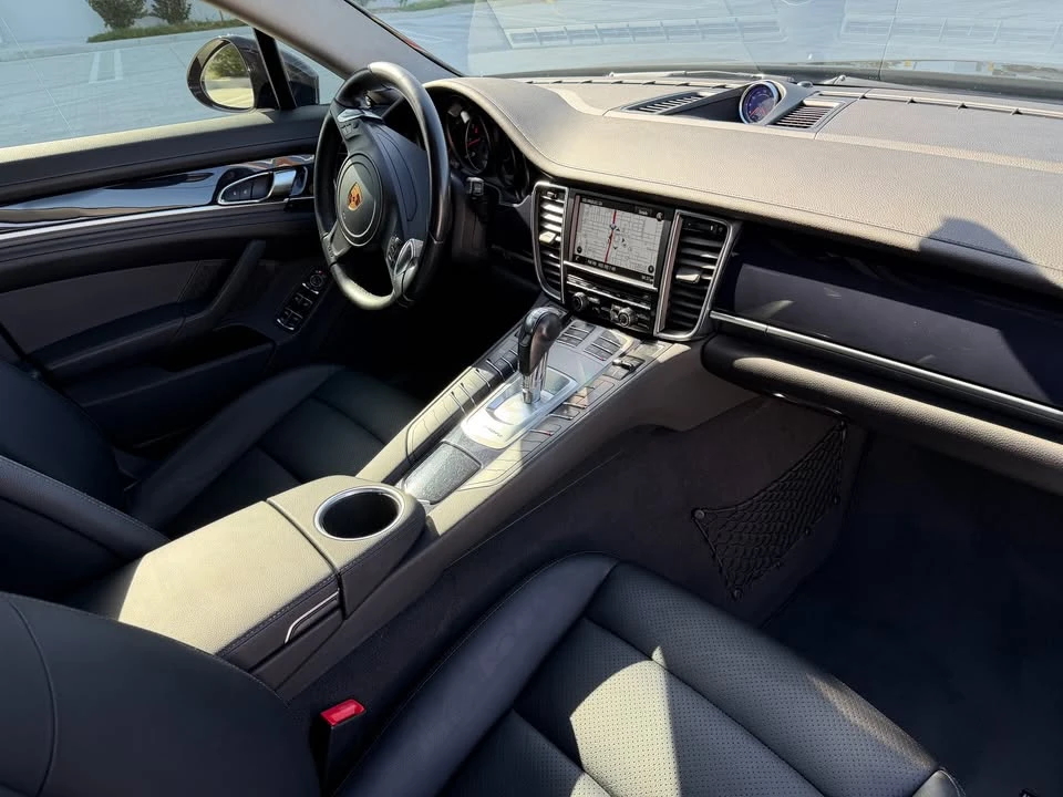 2016 Porsche 970 Panamera - Image 13 of 20