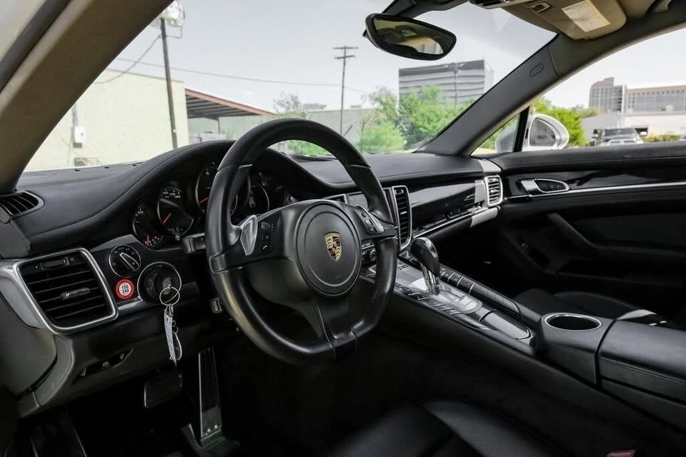 2016 Porsche 970 Panamera - Image 3 of 8