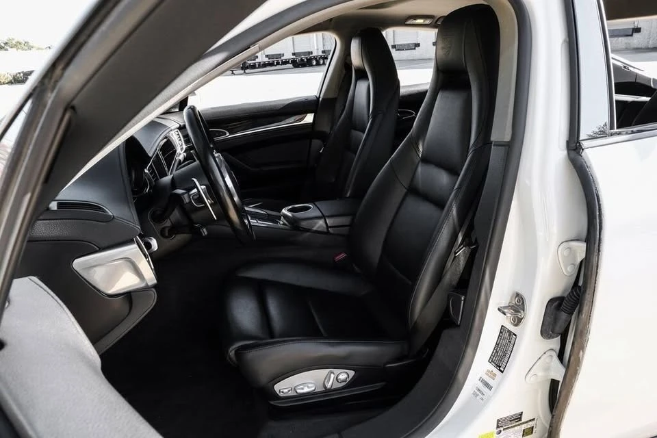 2016 Porsche 970 Panamera - Image 11 of 16