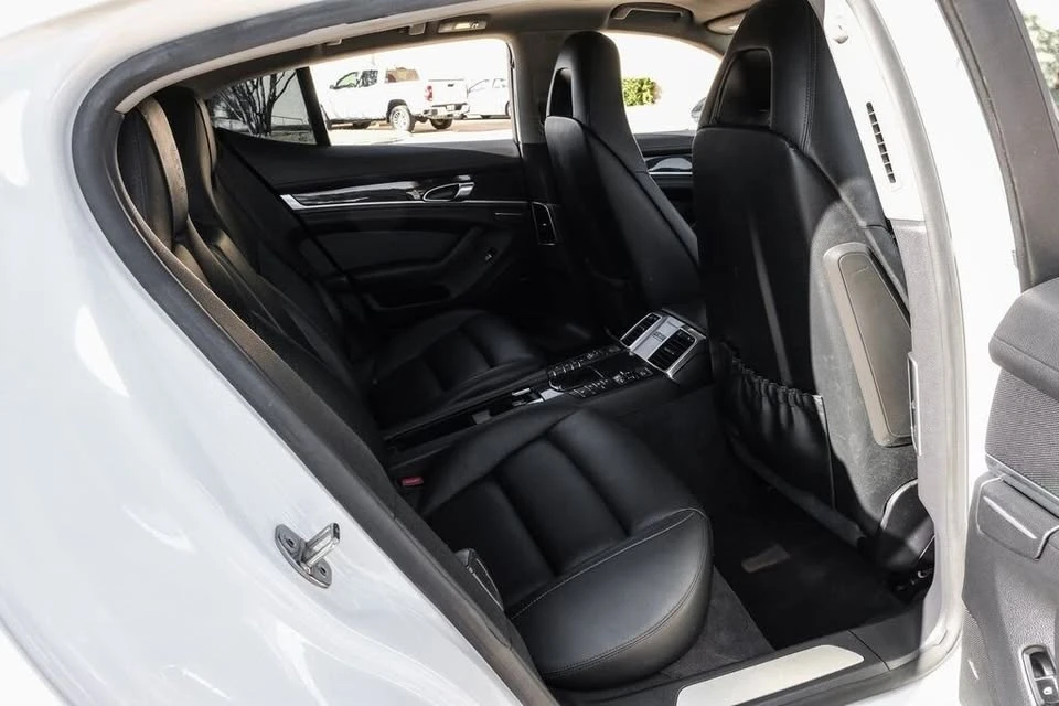 2016 Porsche 970 Panamera - Image 15 of 16