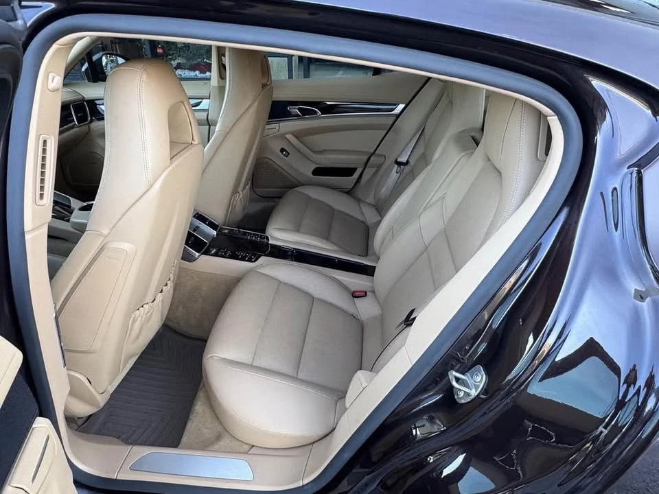 2016 Porsche 970 Panamera - Image 12 of 14