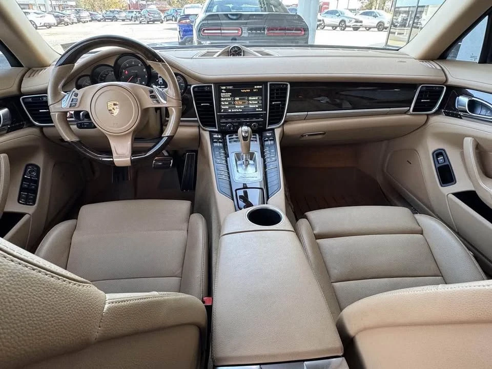 2016 Porsche 970 Panamera - Image 9 of 14