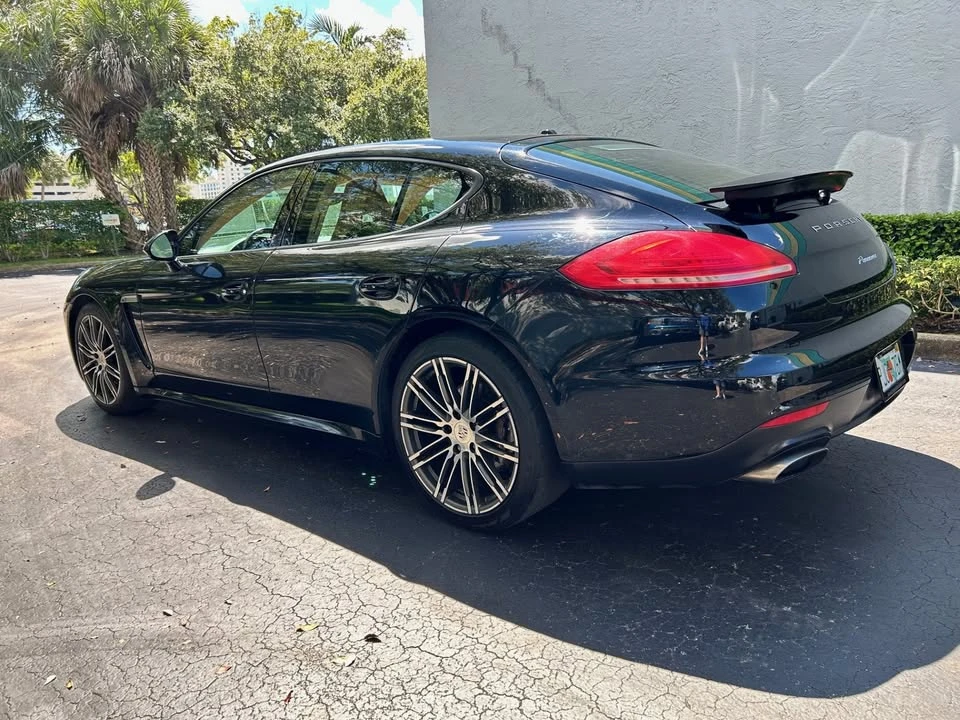 2016 Porsche 970 Panamera - Image 9 of 16