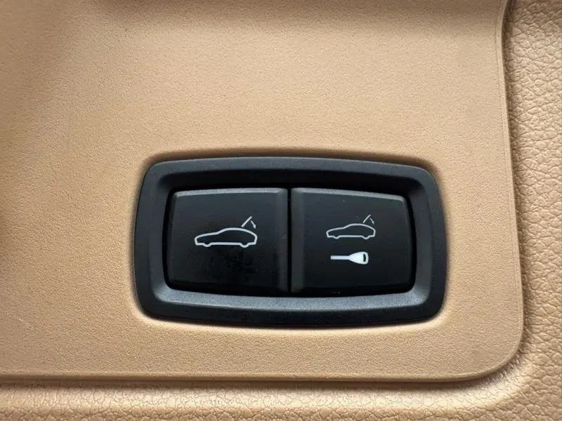 2016 Porsche 970 Panamera - Image 7 of 19